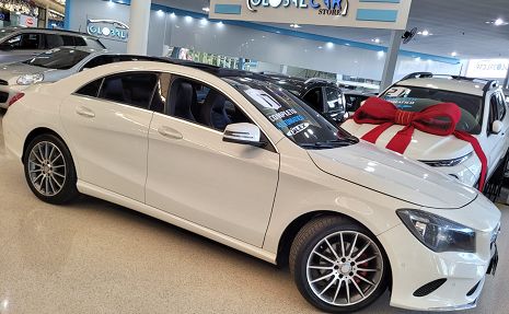 CLA 200 VISION 1.6 TURBO 16V AUT FLEX  Branco - 2017 Super Oferta !