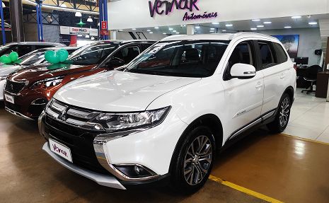 OUTLANDER 2.0 AUTOM. C/ TETO Branco - 2018 Imperdível!