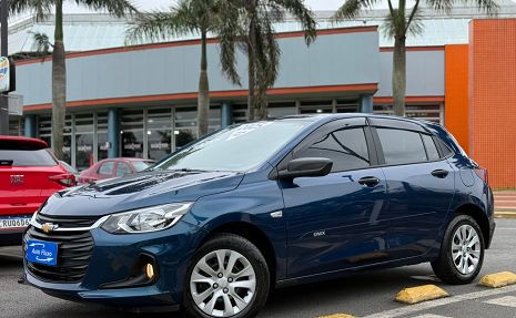 ONIX 1.0 TURBO  Azul - 2025 Km baixa!